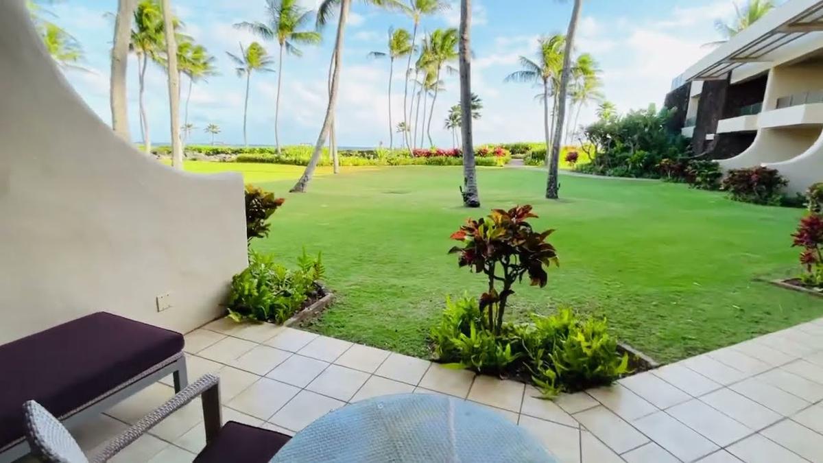 'Video thumbnail for Grand Hyatt Kauai Resort & Spa Standard Suite'