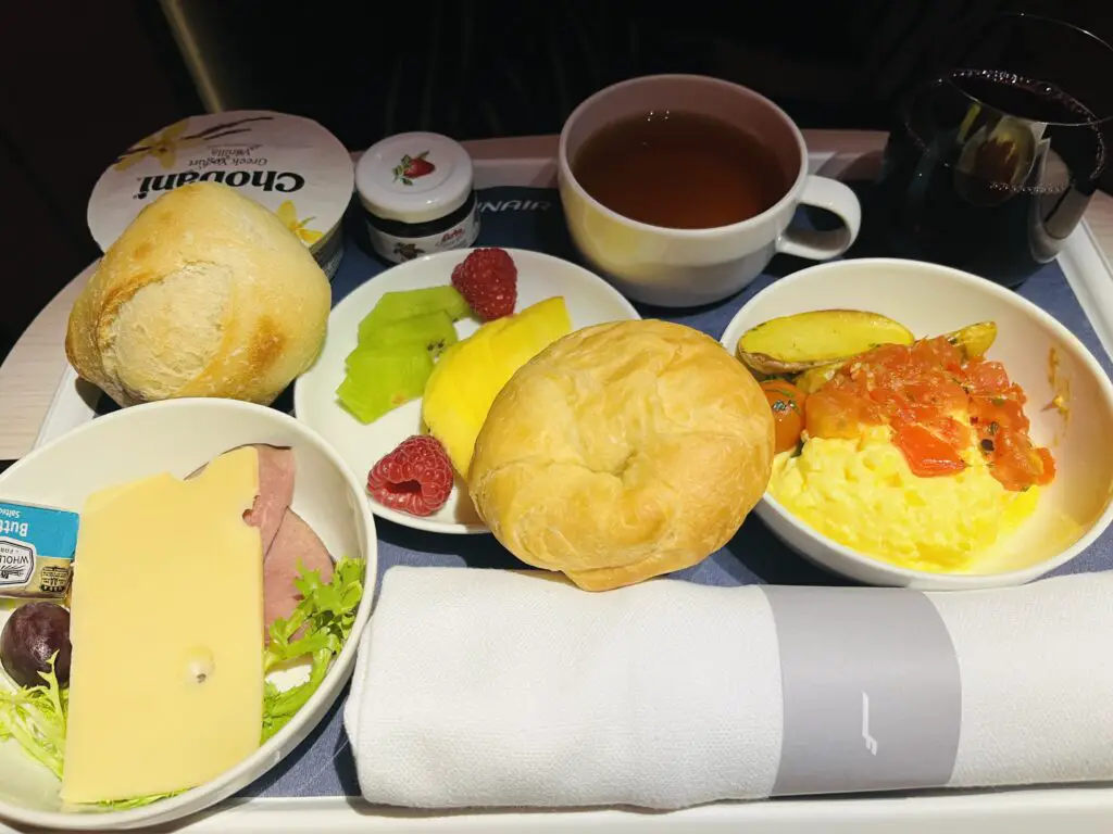 Review Finnair AY34 Non-Reclining Business Class A350 Seattle (SEA) to Helsinki (HEL)